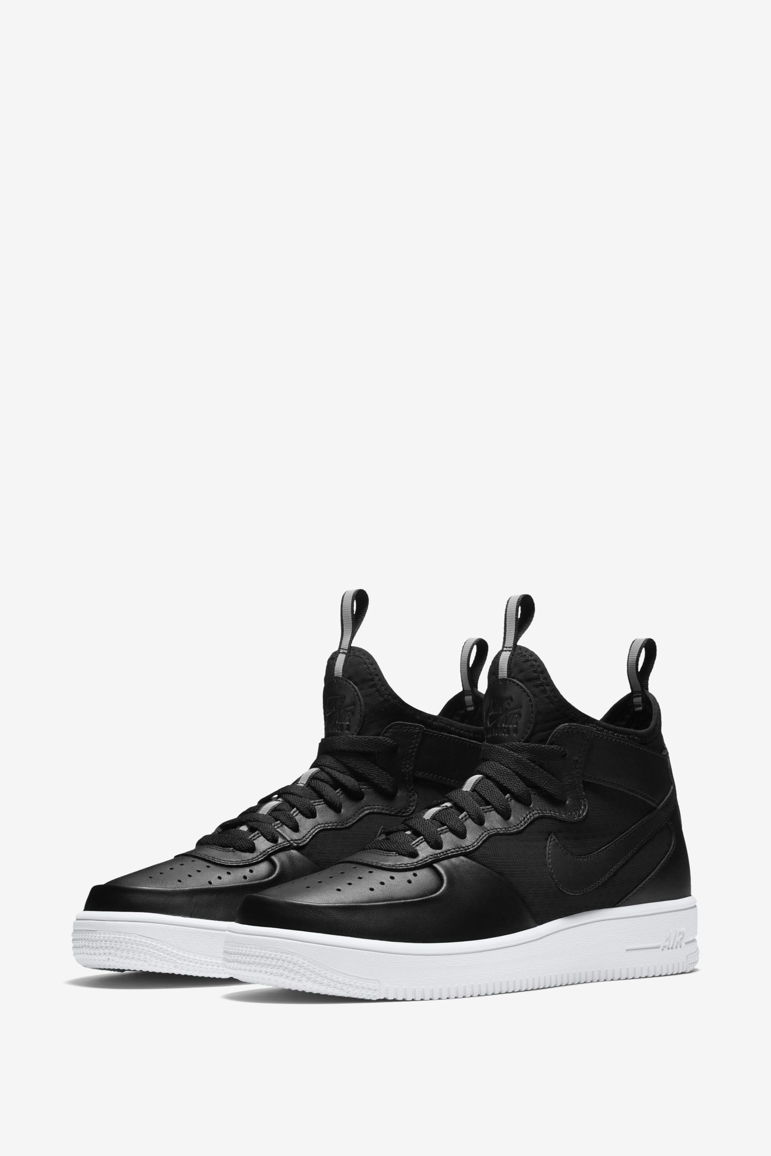 WMNS) Nike Air Force 1 Ultraforce Mid 'Black White' 864025-005