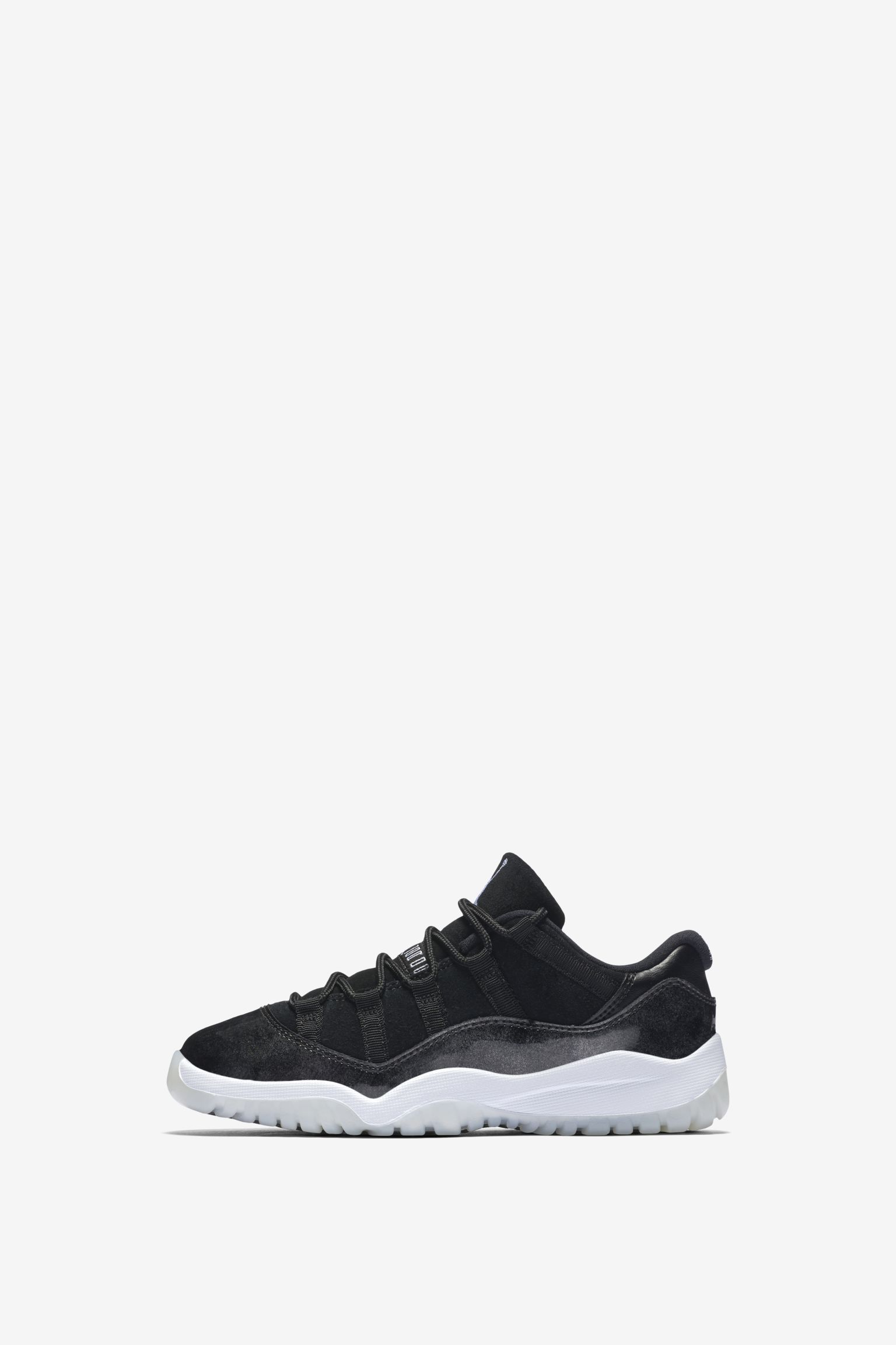 Air jordan 11 black on sale white