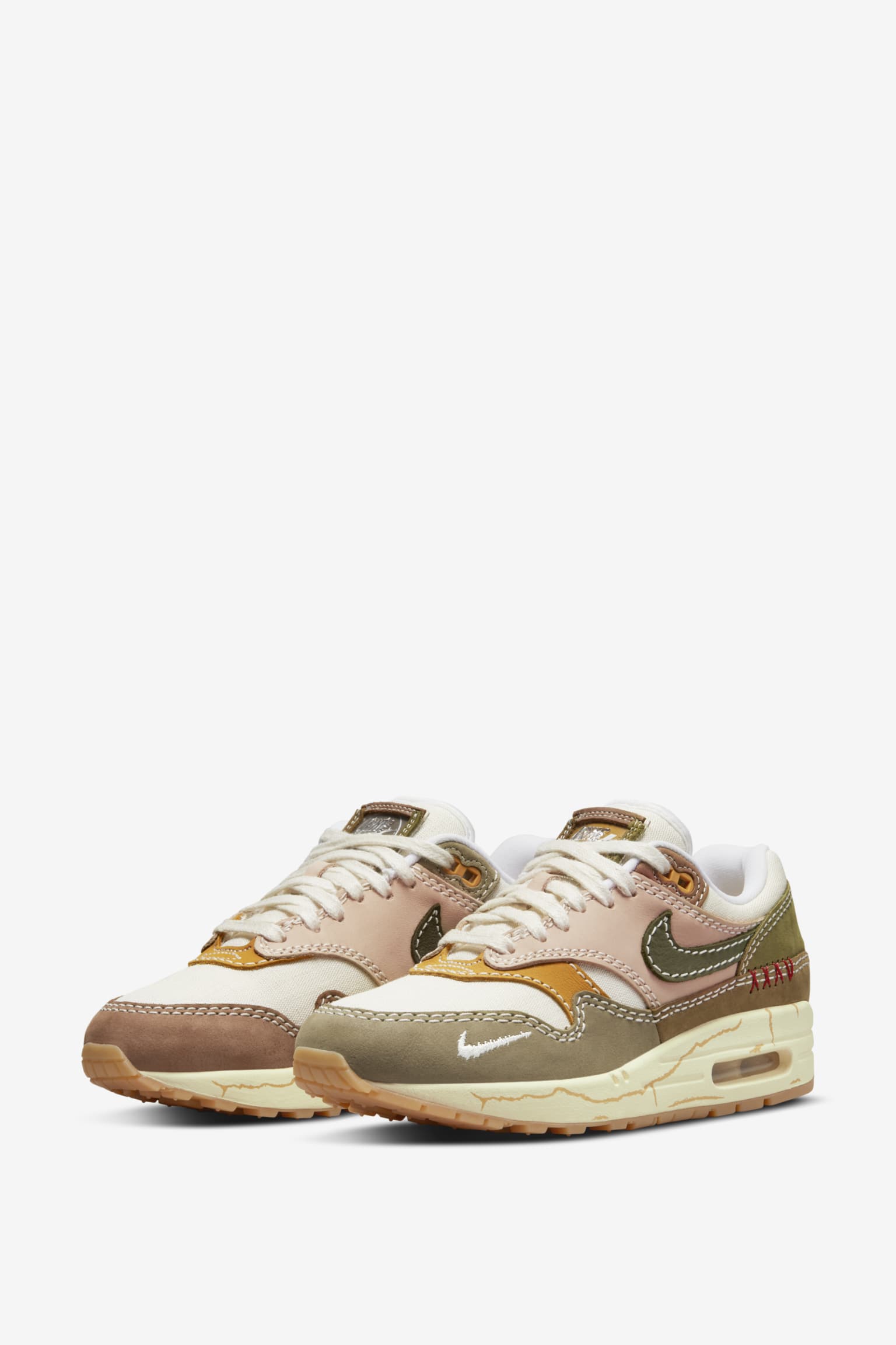 The Drop-Off：與 Yuna 和 Milli 一起開箱 Air Max 1 Premium