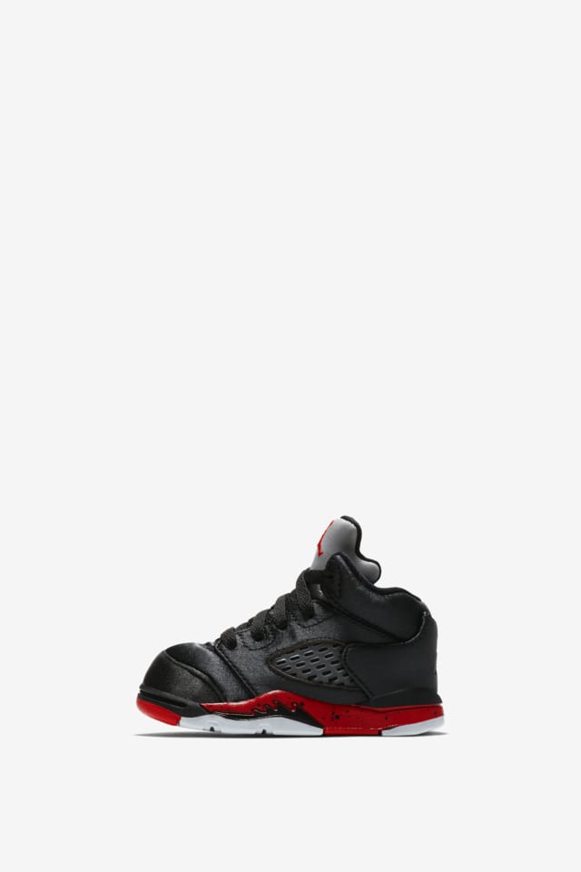 retro 5 black university red