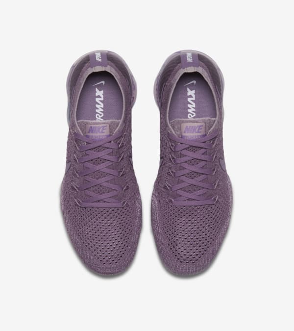 Women s Nike Air VaporMax Flyknit Day to Night Violet Dust Nike SNKRS