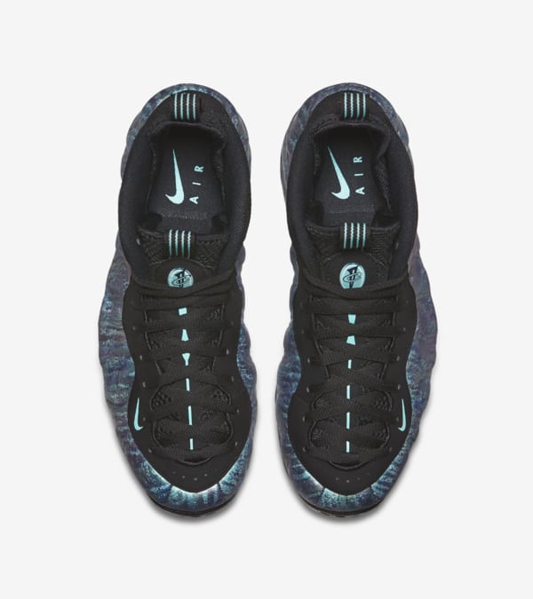 Black aurora green foamposite sales