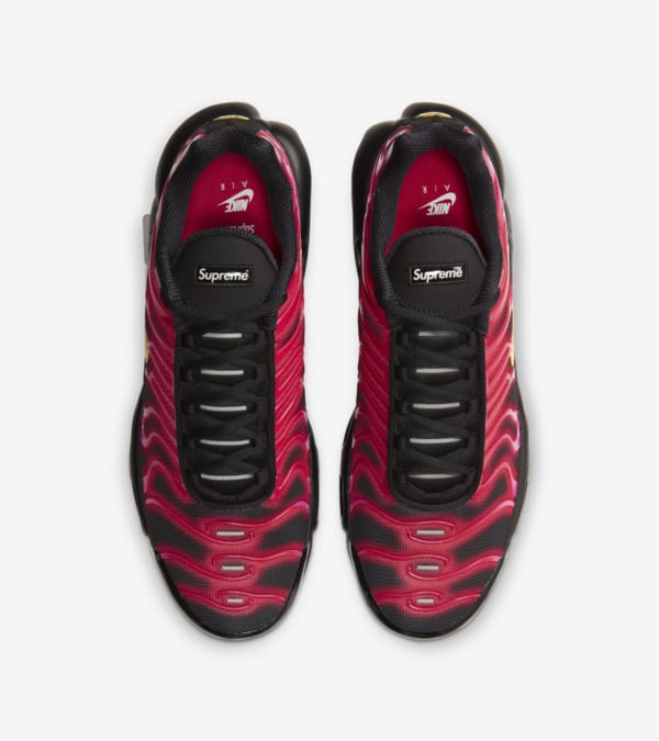 Air Max Plus x Supreme Fire Pink Erscheinungsdatum. Nike SNKRS