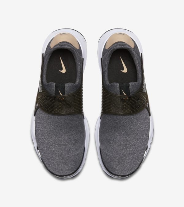 Women s Nike Sock Dart Vanchetta Tan Nike SNKRS