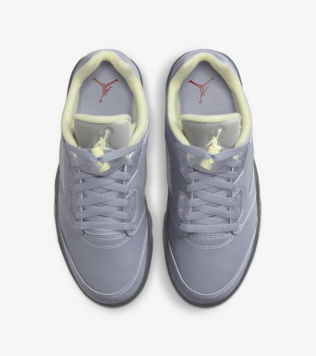 Get Women’s Air Jordan 5 Low Indigo Haze for 0.00 @ Nike US