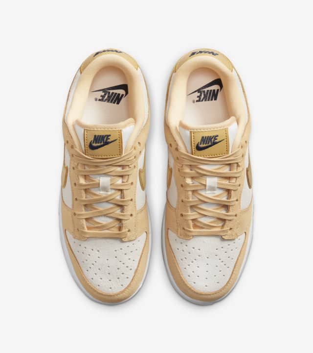 Women's Dunk Low 'Gold Suede' (DV7411-200). Nike SNKRS CH