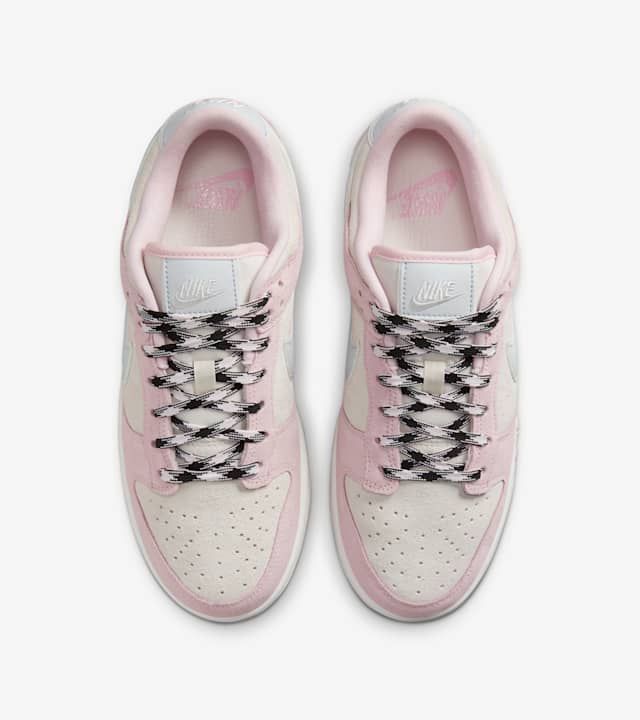 womens dunk low pink