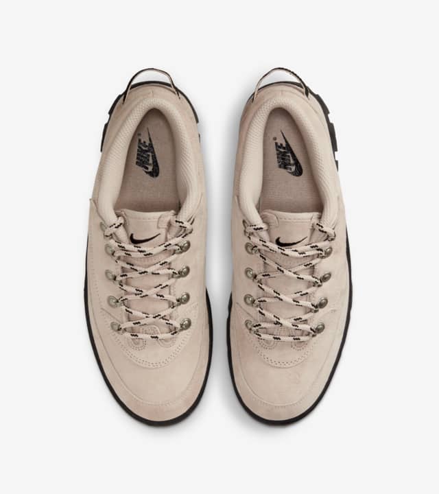 nike womens lahar low