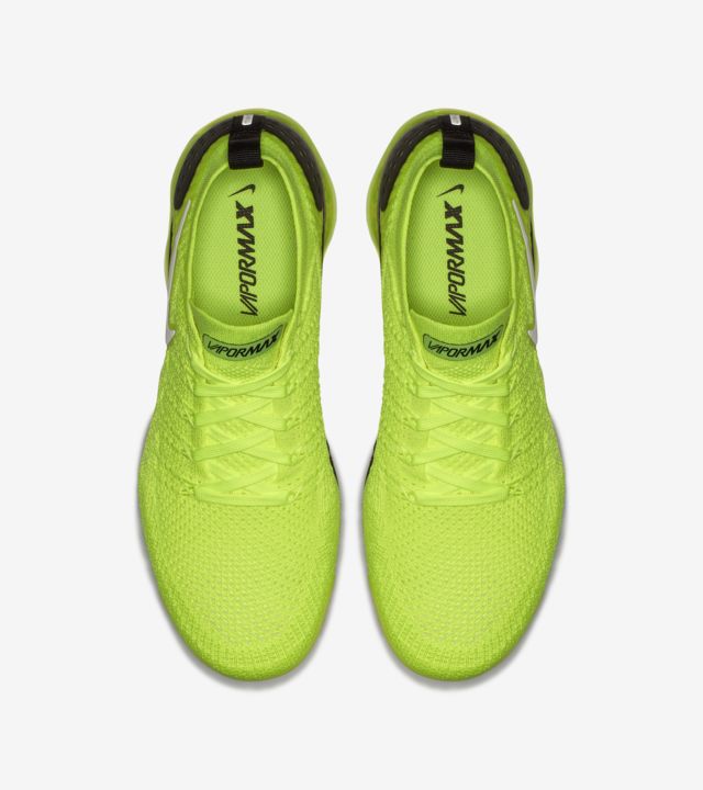 volt nike vapormax