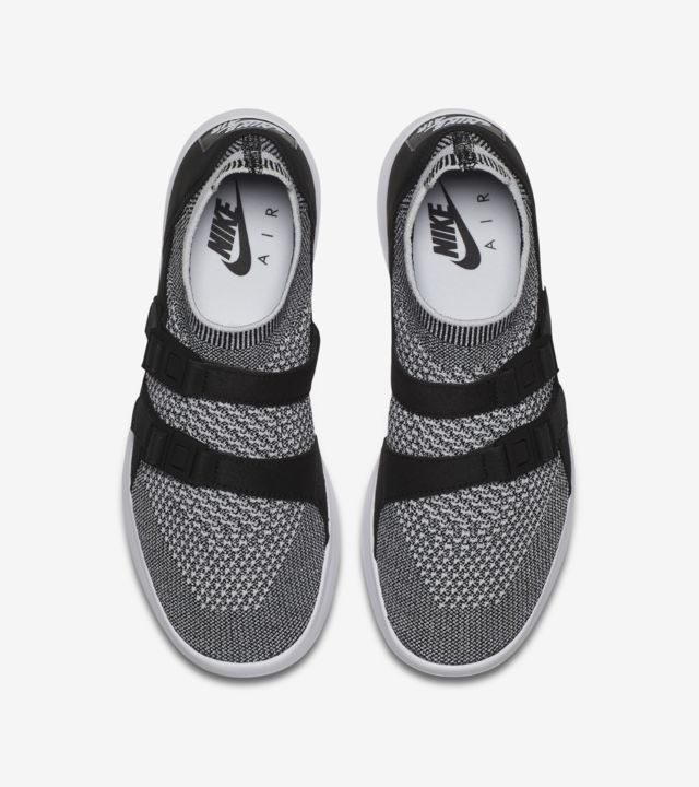 Women's Nike Air Sock Racer Ultra Flyknit 'Black & White'. Nike SNKRS