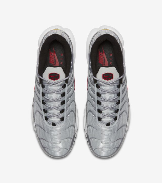 nike air max shiny silver