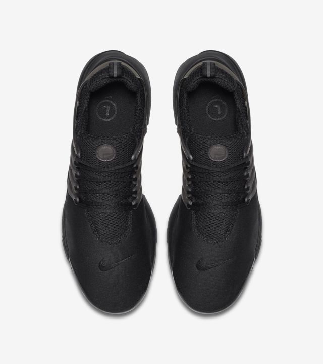 Nike Air Presto 'Triple Black'. Nike SNKRS