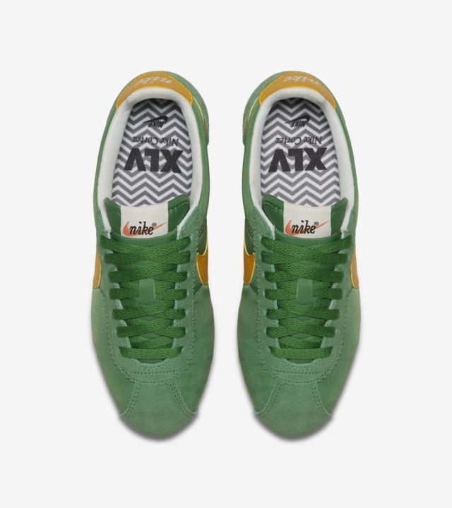 nike classic runners