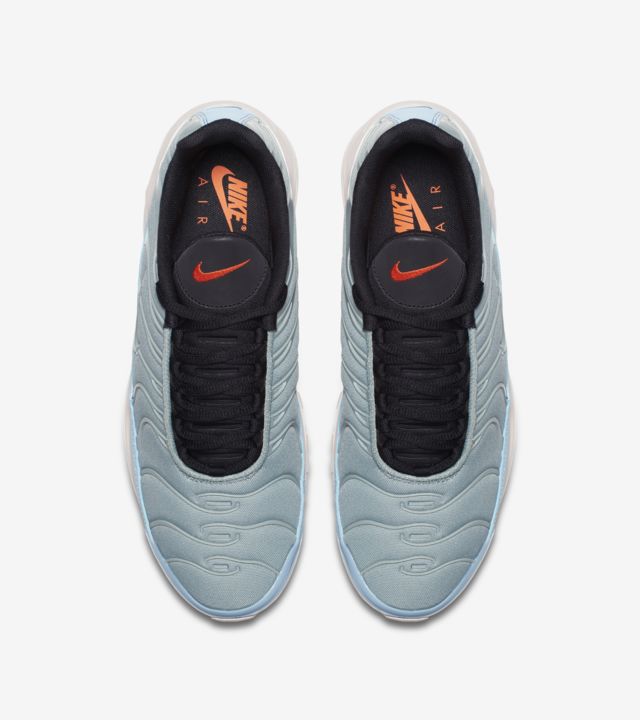 barely green air max 97