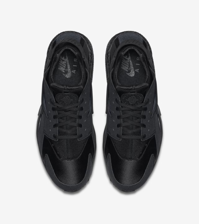 blackout nike huarache
