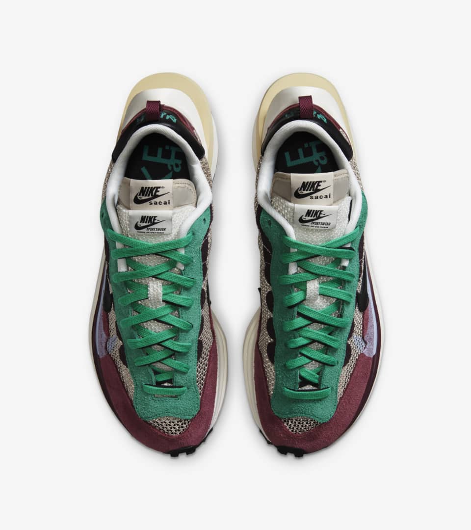 NIKE公式】ナイキ x sacai ヴェイパーワッフル 'String and Black NIKE公式】ナイキ x sacai ヴェイパーワッフル 'String and Black