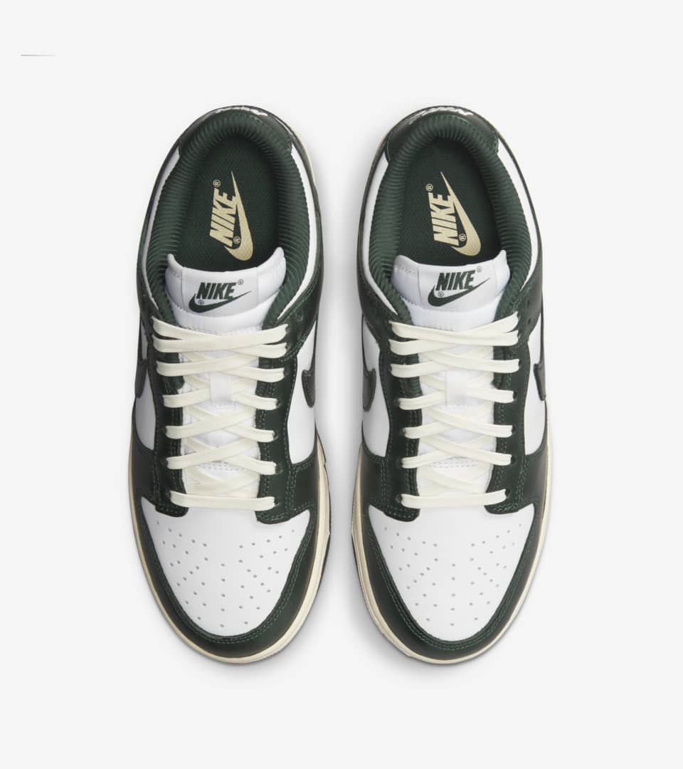 NIKE公式】レディース ダンク LOW 'Vintage Green' (DQ8580-100 W NIKE DUNK LOW WNBHD).  Nike SNKRS JP