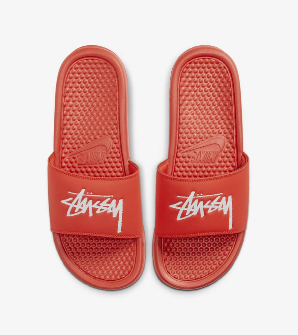 【NIKE公式】ベナッシ x ステューシー 'Habanero Red' (CW2787-600 / NIKE BENASSI / STUSSY)