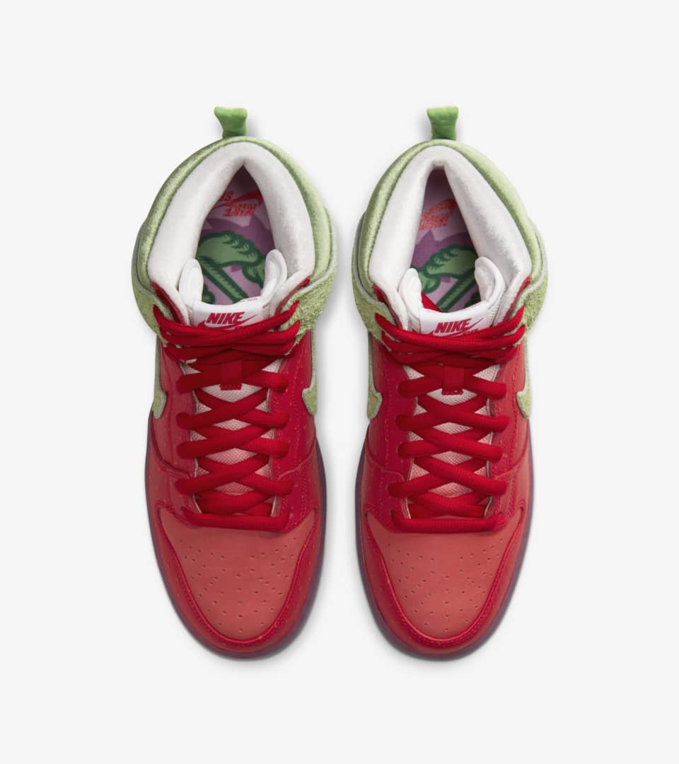 Fecha de lanzamiento de las SB Dunk "Strawberry" (CW7093-600). Nike SNKRS ES