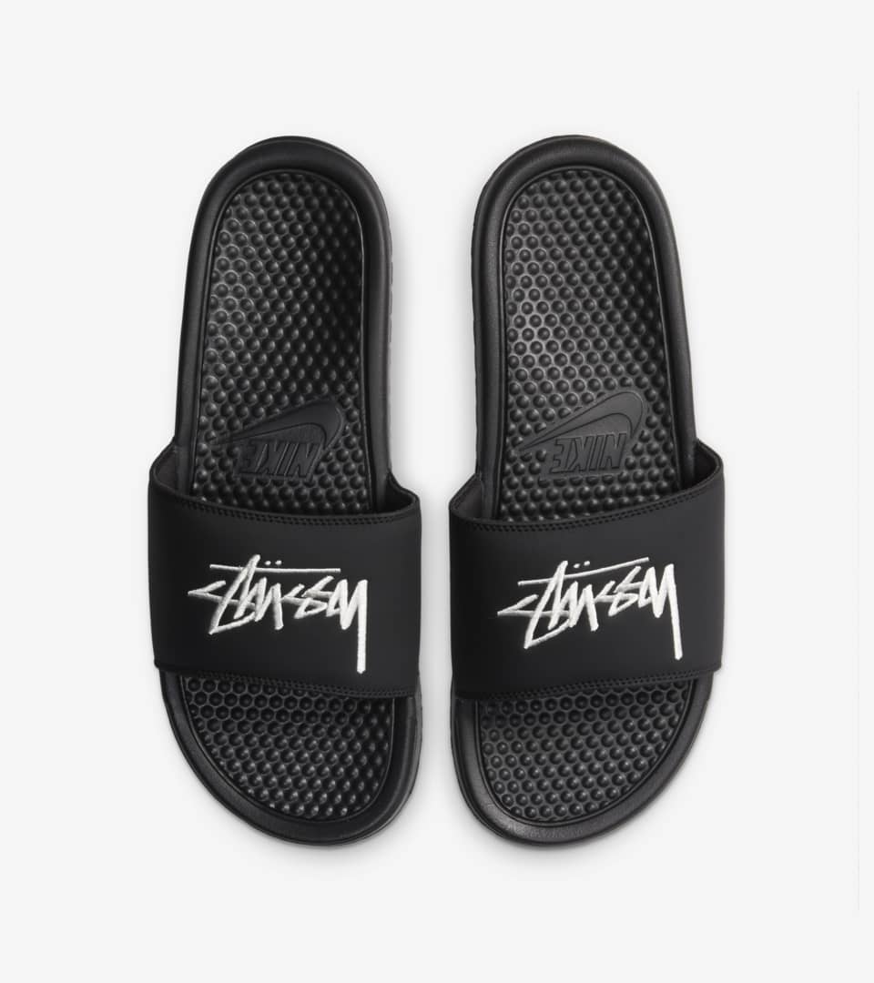 【人気の】STUSSY x NIKE Benassi サンダル