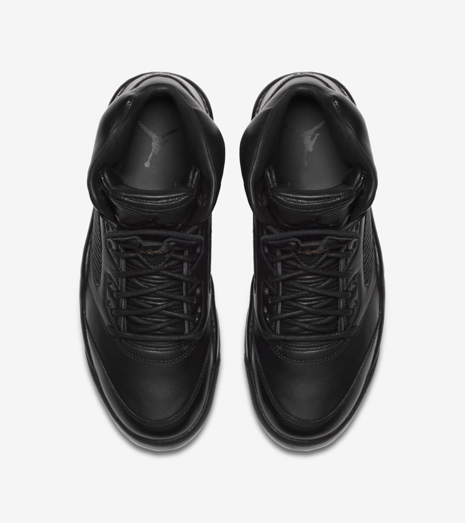 Jordan retro 2024 5s black