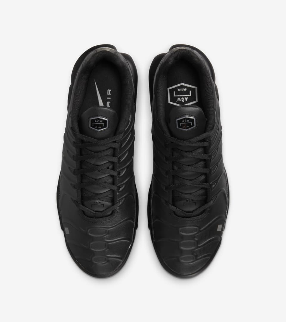 Nike Air Max Plus Triple Black