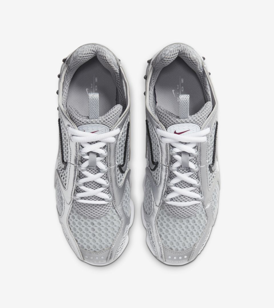 de lanzamiento de las Air Zoom Spiridon Cage 2 "Metallic Silver" para mujer. Nike SNKRS ES