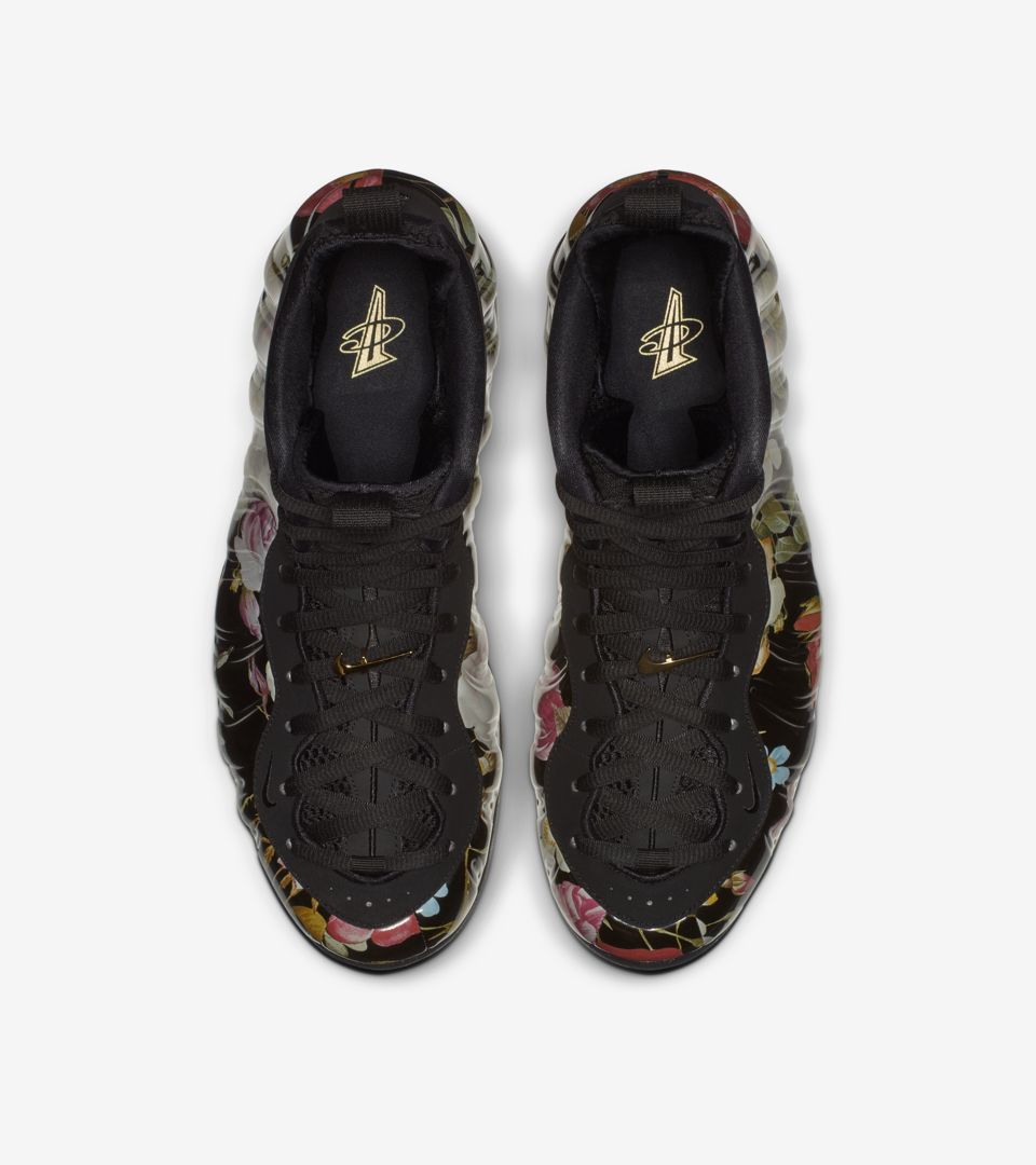 一般的な中古商品だと思いますNIKE エア フォームポジット ワン floral\nFloral