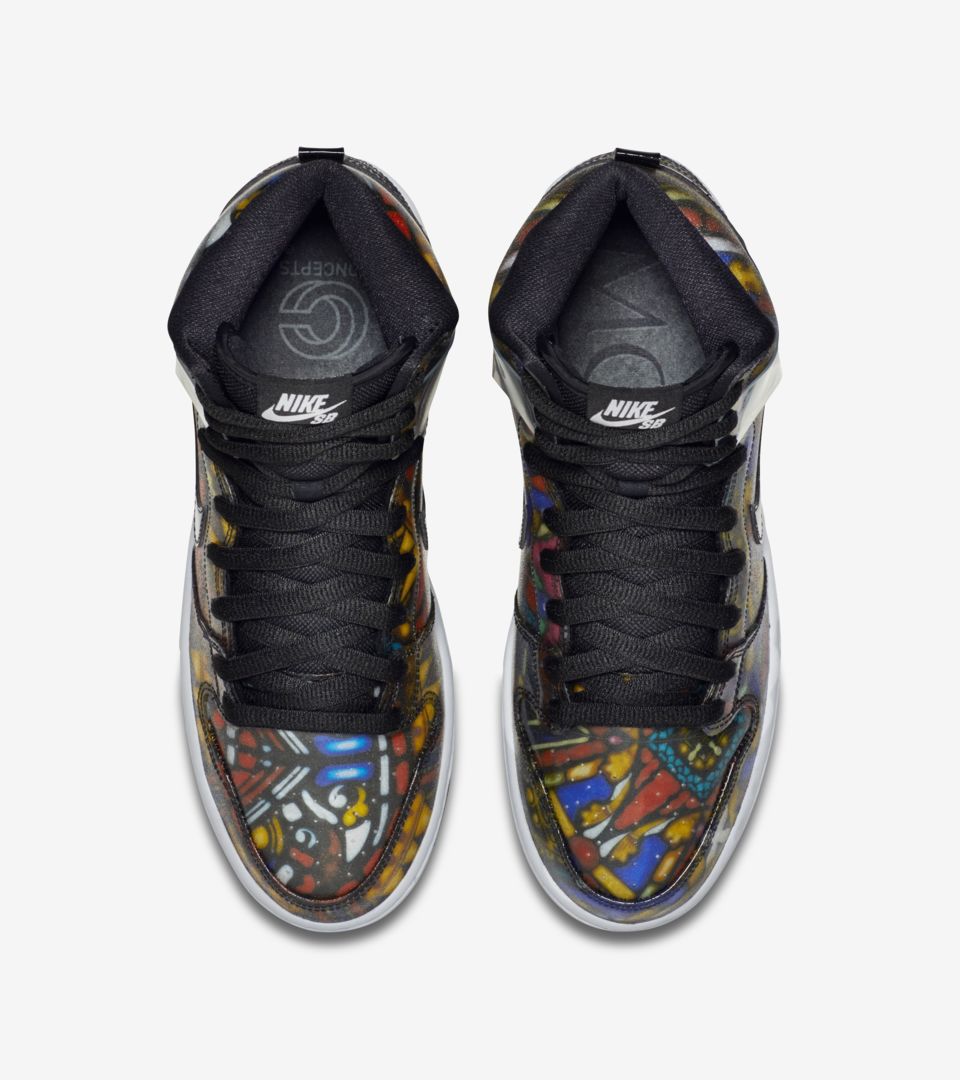 nike stained glass dunks kids 7y