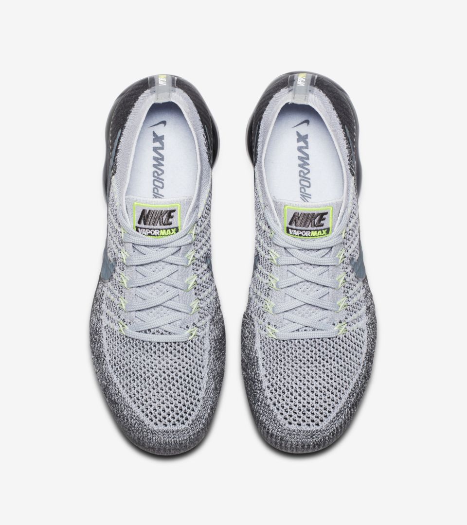 Nike Air VaporMax 95 OG ‚ryzí platina a antracitová' – datum