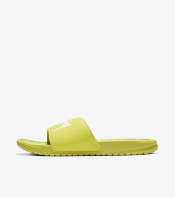 benassi x stüssy off noir