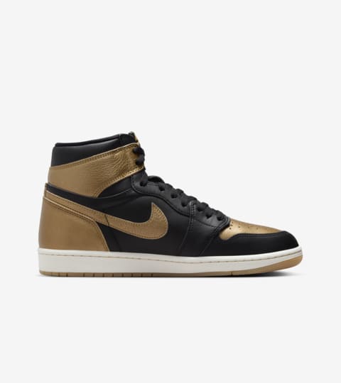 black and gold nike air jordan