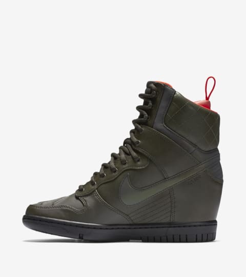 nike dunk sky hi red and black