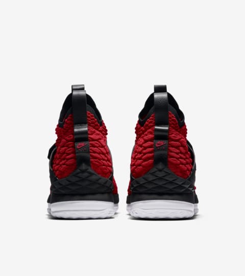 university red lebron 15