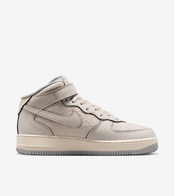 Colorful nikes 219 deals