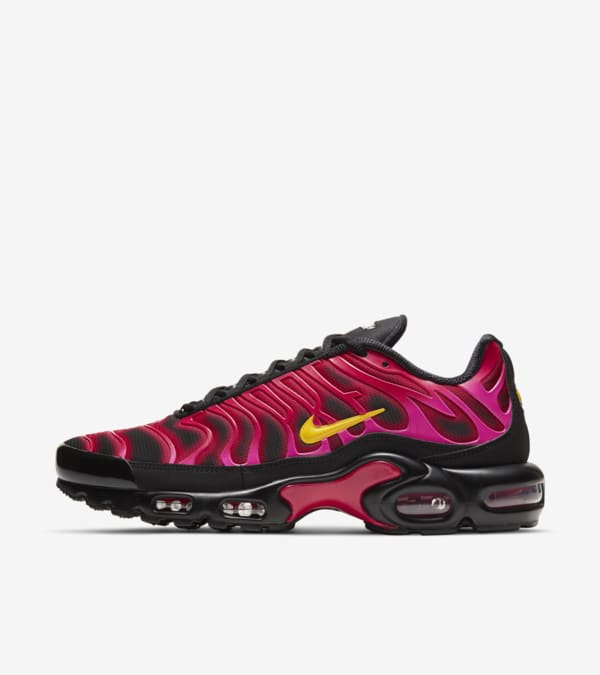Air Max Plus x Supreme Fire Pink Release Date. Nike SNKRS