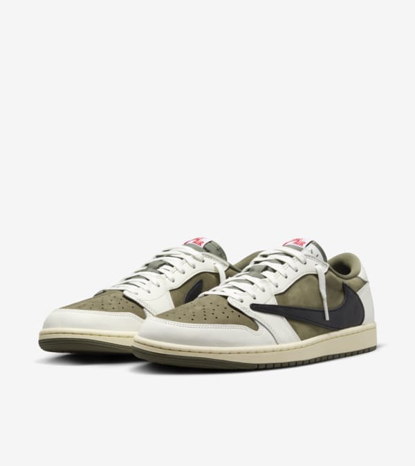 大人気 Travis Scott Nike Air 太く Jordan1 Low トラヴィス 