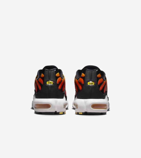 Air max plus black/chile red/tour yellow/team orange cheap