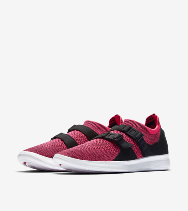 Nike Air Sock Racer Ultra Flyknit Racer Pink Black pour Femme. Nike SNKRS