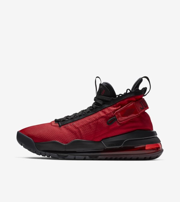 Date de sortie de la Jordan 720 Gym Red Black University Red. Nike SNKRS