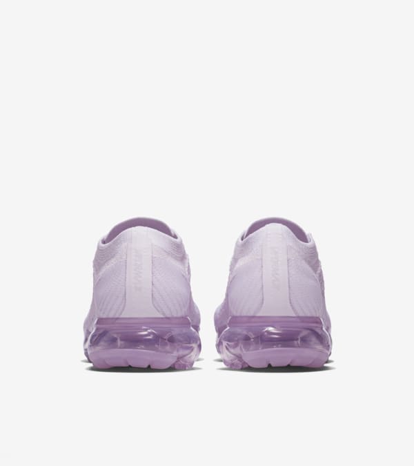Bright purple vapormax discount