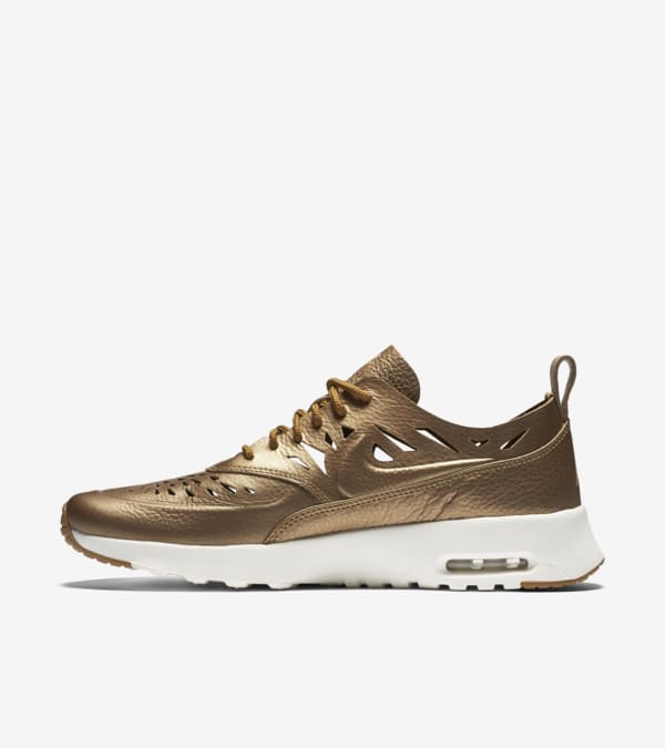 Air max thea metallic lace up sneakers hot sale