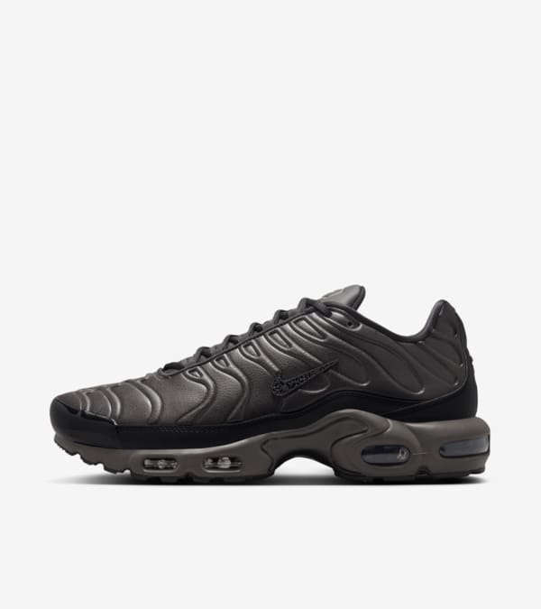 Air max plus premium women's black new arrivals
