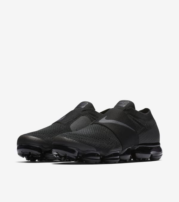 Laceless vapormax black new arrivals