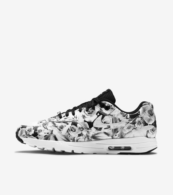 Women s Nike Air Max 1 Ultra Moire NYC Nike SNKRS