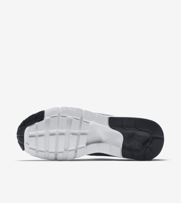 Air max zero gold review store