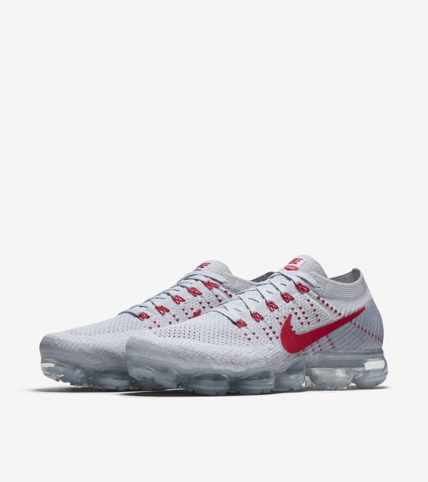 Nike Air VaporMax Pure Platinum University Red Nike SNKRS