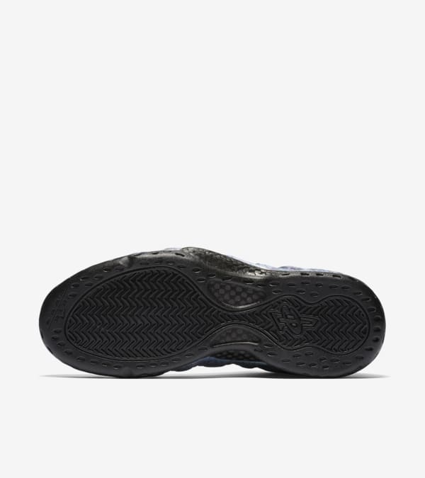 Nike air foamposite one black/aurora green/black top