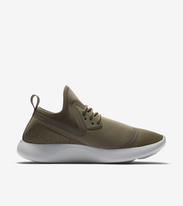 Women s Nike LunarCharge Essential Medium Olive Nike SNKRS