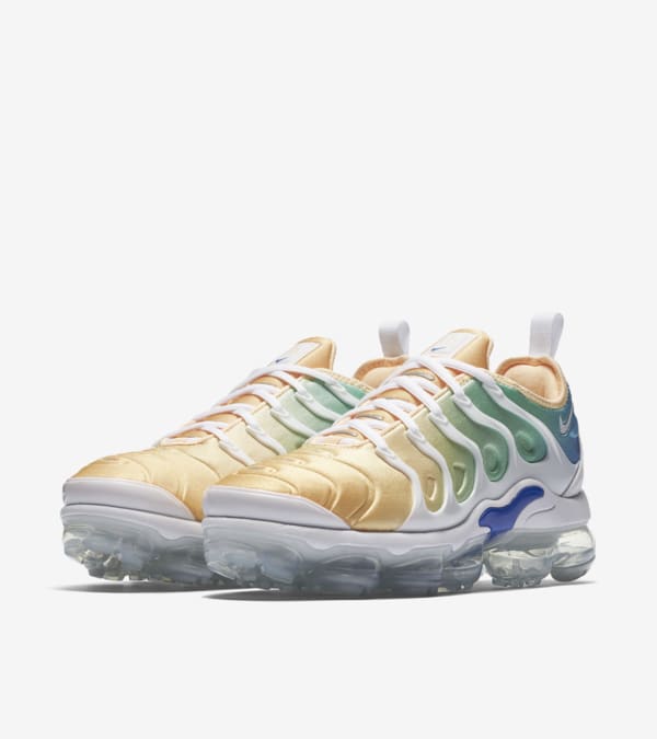 Ladies nike vapormax plus hot sale